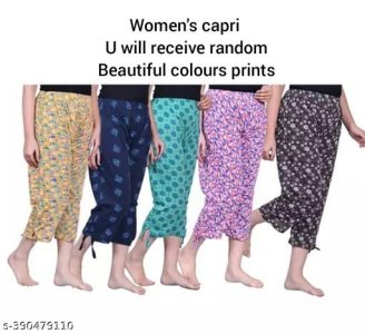 Pretty Fashionable Women Capris