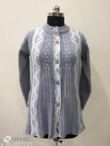 Trendy Designer Women Sweaters