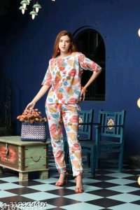 Trendy Retro Women Sweaters