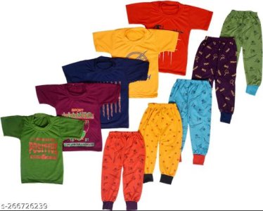 Agile Stylish Boys Top & Bottom Sets
