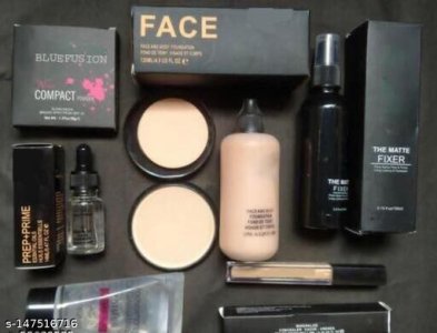 New Collections Of Makeup Kits