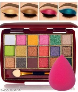 Trendy Makeup Blenders And Puffs