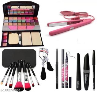 MAKEUP KITS