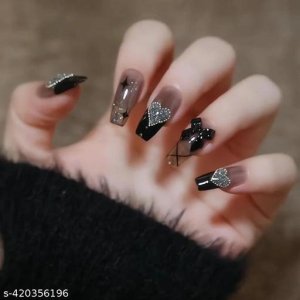 Fancy Artificial Nails