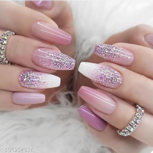 Fancy Artificial Nails
