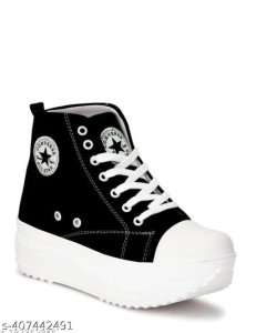 Fashionable Latest Women Boots