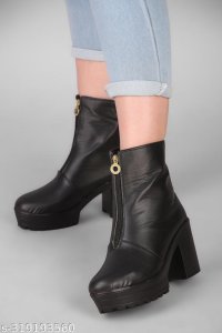 Fashionable Trendy Women Boots