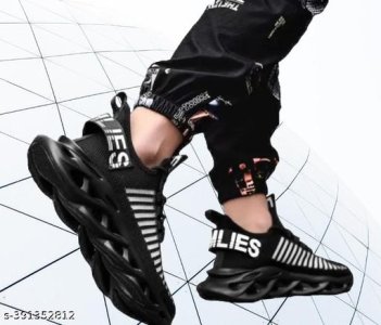 New Trendy Sports Shoes