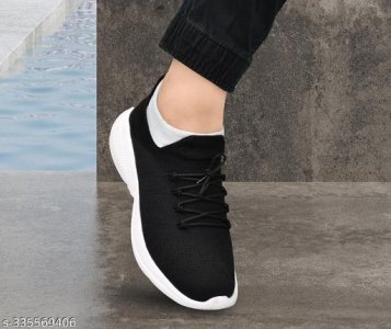 Relaxed Attractive Men Sports Shoes