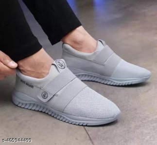 Relaxed Attractive Men Sports Shoes