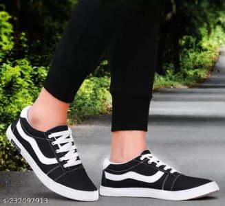 Relaxed Fabulous Men Sports Shoes