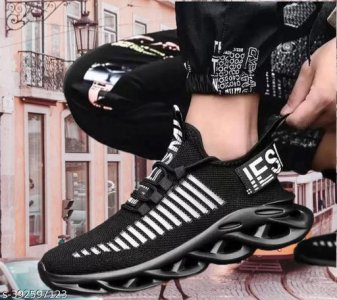 New Trendy Sports Shoes