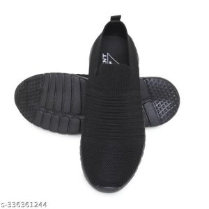 Relaxed Fashionable Men Sports Shoes