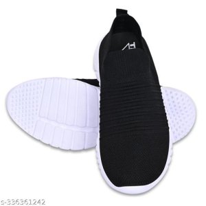 Relaxed Fashionable Men Sports Shoes