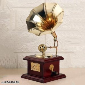 Stylish Showpieces & Collectibles
