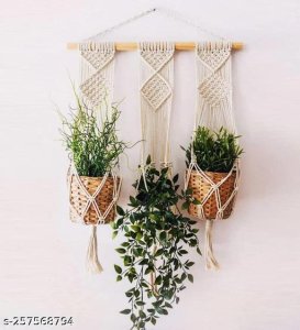 Classy Wall Decor & Hangings