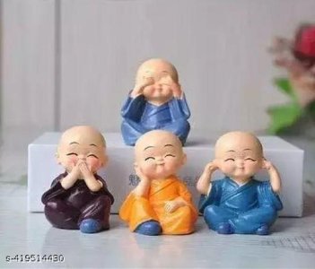 Alluring Showpieces & Collectibles