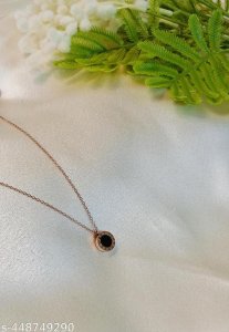 Sizzling Bejeweled Pendants & Lockets