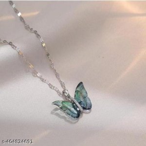 Twinkling Charming Pendants & Lockets
