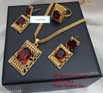 Elite Graceful Pendants & Lockets