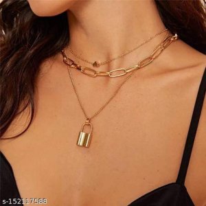 Sizzling Charming Women Pendants & Lockets