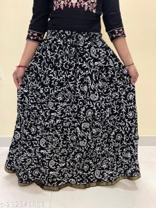 Ravishing Feminine Women Western Skirts