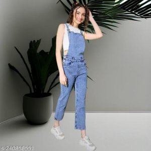 Trendy Partywear Women Capris