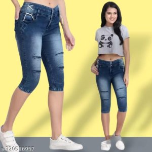 Classy Feminine Women Capris