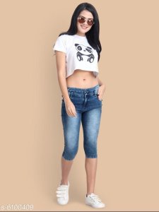 Pretty Ravishing Women Capris