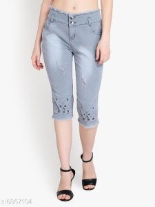 Pretty Modern Women Capris