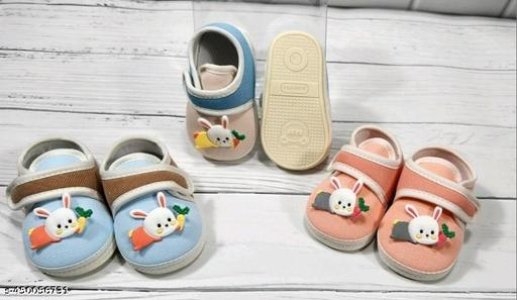 Trendy Infants Booties