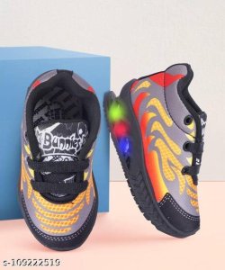 Pretty Boys Sneakers