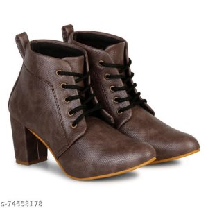 Fashionable Latest Women Boots