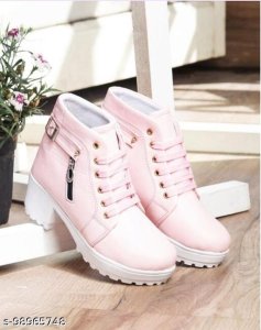 Fashionable Modern Women Boots