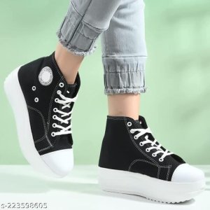 Fashionable Modern Women Boots