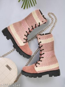Fashionable Trendy Women Boots