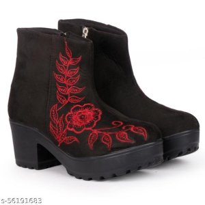 Gorgeous Women Boots