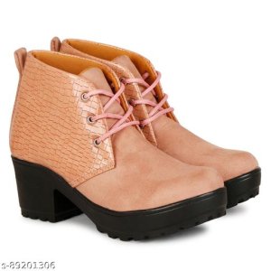 Voguish Women Boots