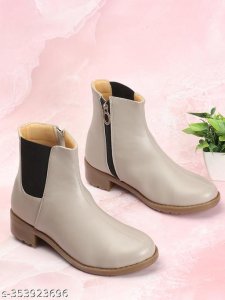 Fashionable Latest Women Boots