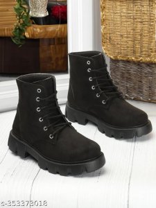 Fashionable Unique Women Boots