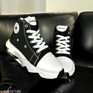 Fancy Latest Women Boots