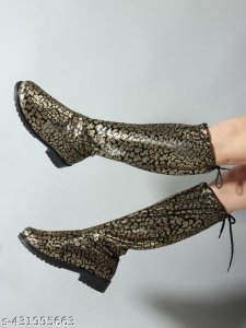 Fashionable Unique Women Boots