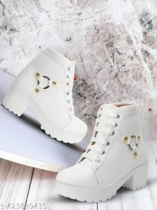 Fashionable Unique Women Boots