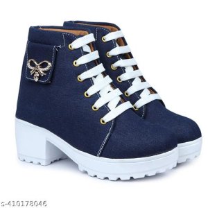 Fashionable Trendy Women Boots