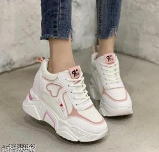 Trendy Sneakers