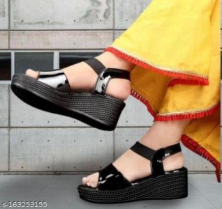 Alluring Women Heels