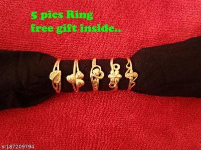 Twinkling Bejeweled Rings