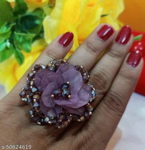 Allure Glittering Rings