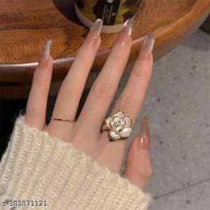 Allure Glittering Rings