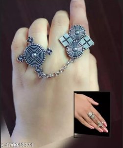 Twinkling Charming Rings